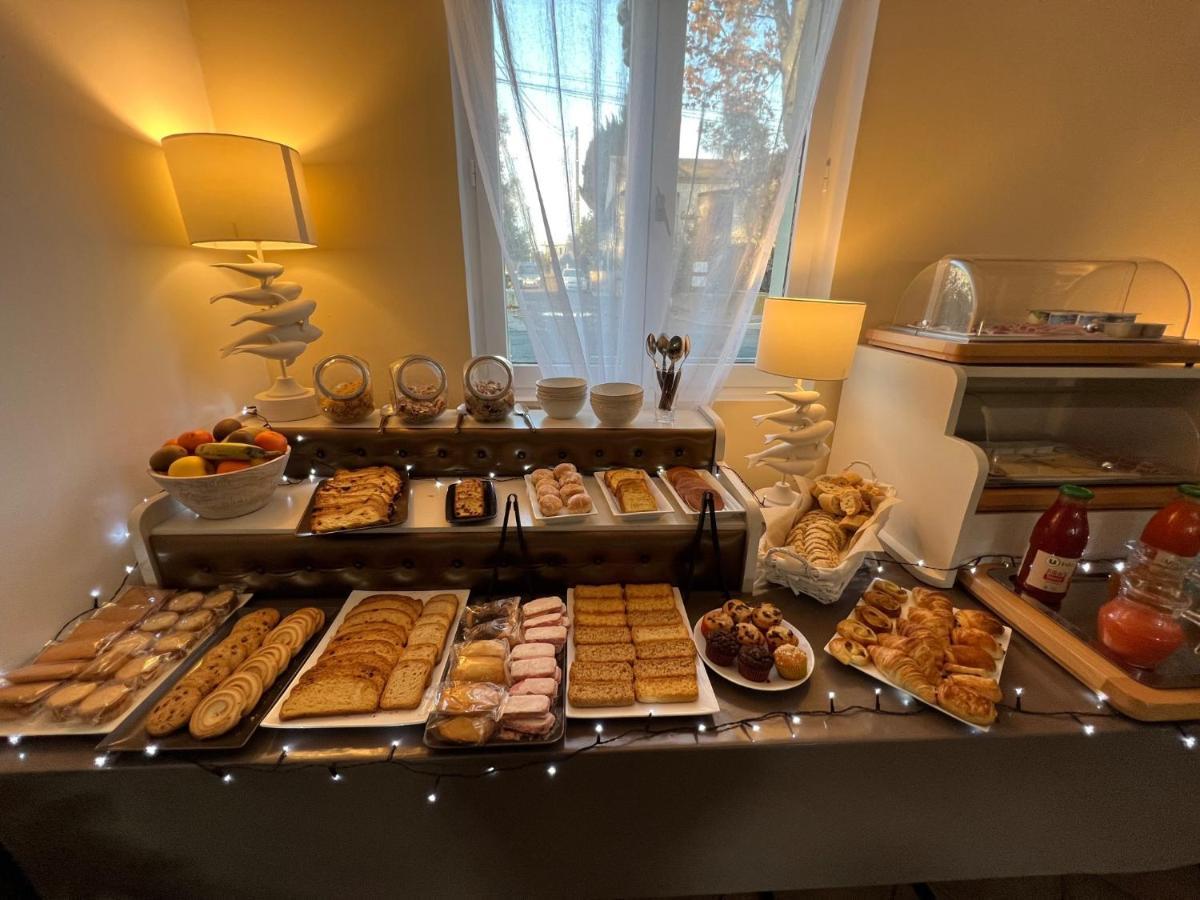 Hotel Le Medieval Aigues-Mortes Luaran gambar