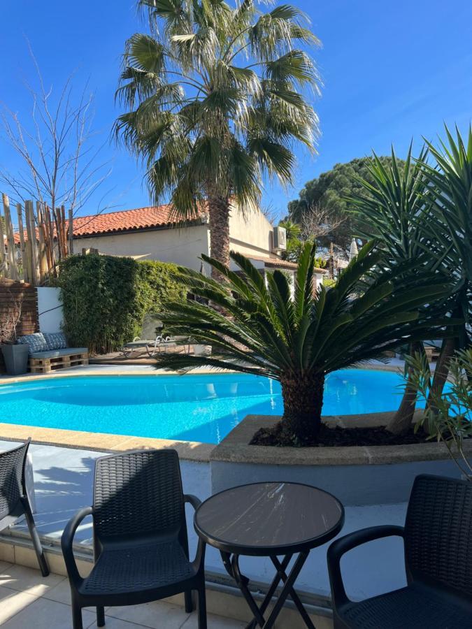 Hotel Le Medieval Aigues-Mortes Luaran gambar