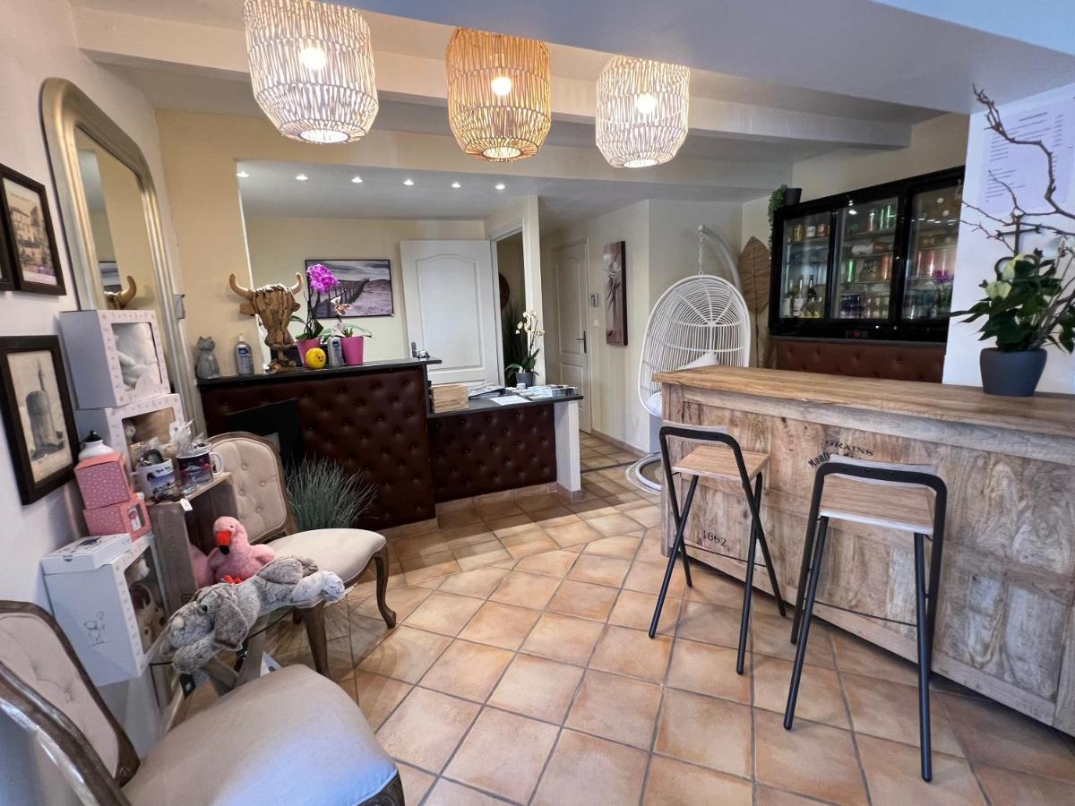 Hotel Le Medieval Aigues-Mortes Luaran gambar