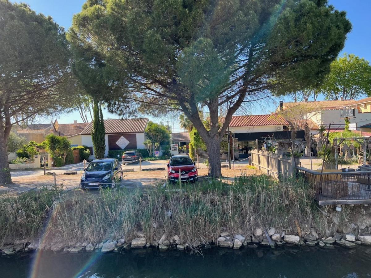 Hotel Le Medieval Aigues-Mortes Luaran gambar