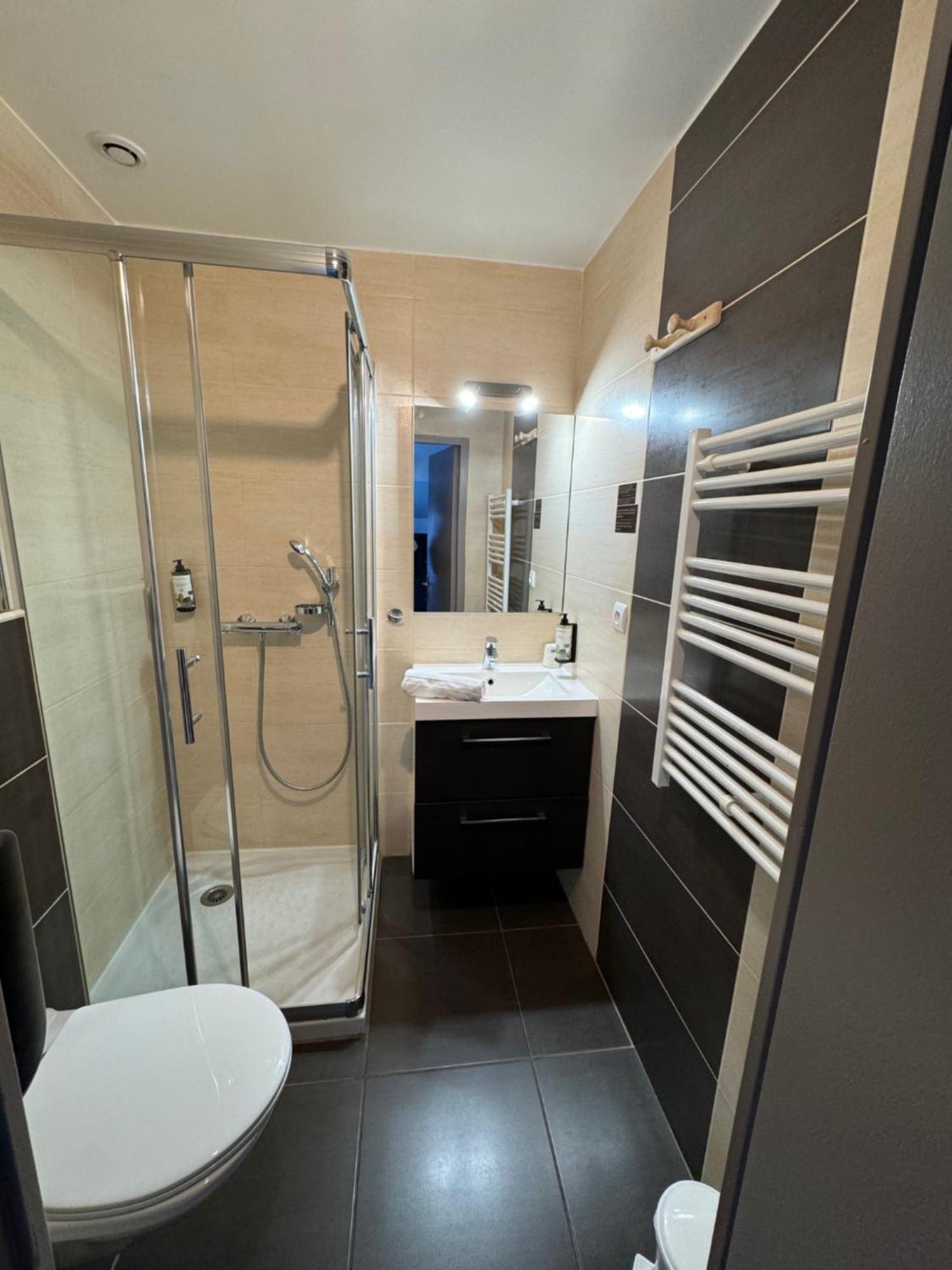 Hotel Le Medieval Aigues-Mortes Luaran gambar