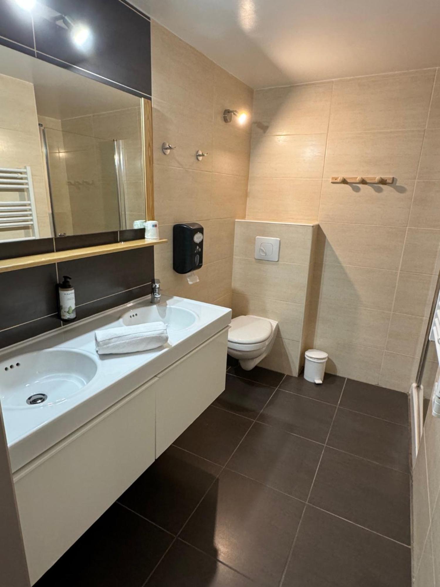 Hotel Le Medieval Aigues-Mortes Luaran gambar
