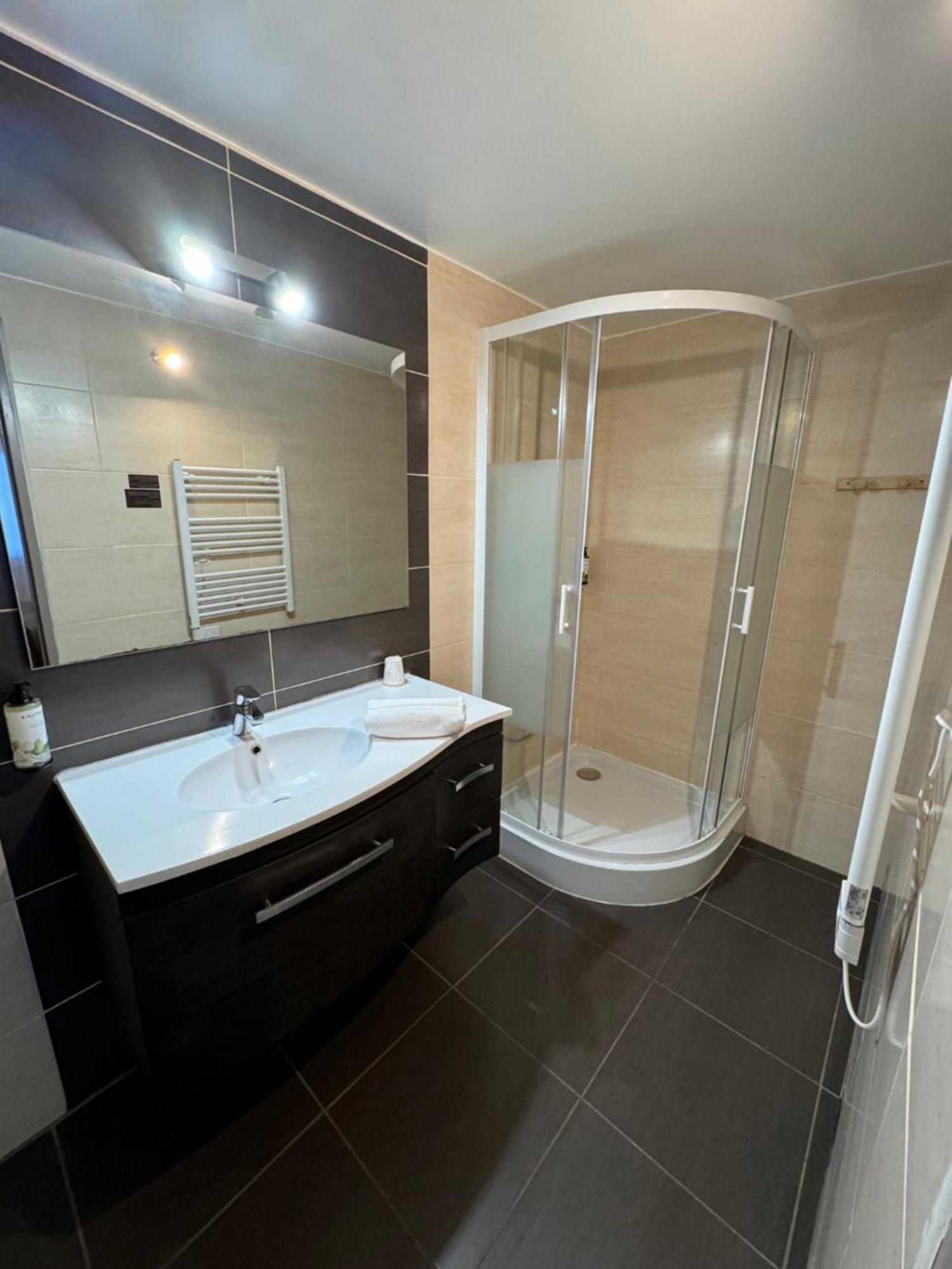 Hotel Le Medieval Aigues-Mortes Luaran gambar