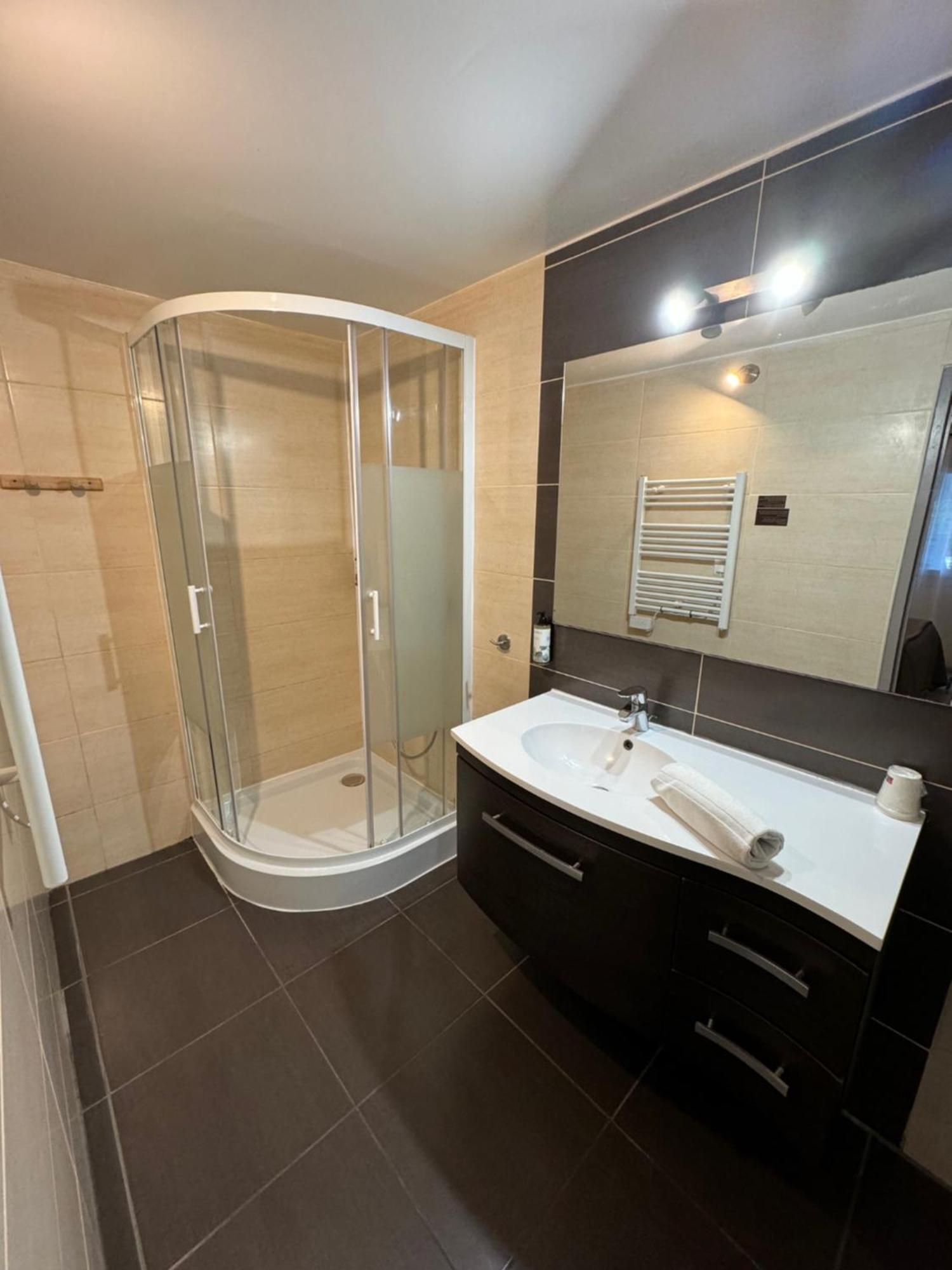 Hotel Le Medieval Aigues-Mortes Luaran gambar