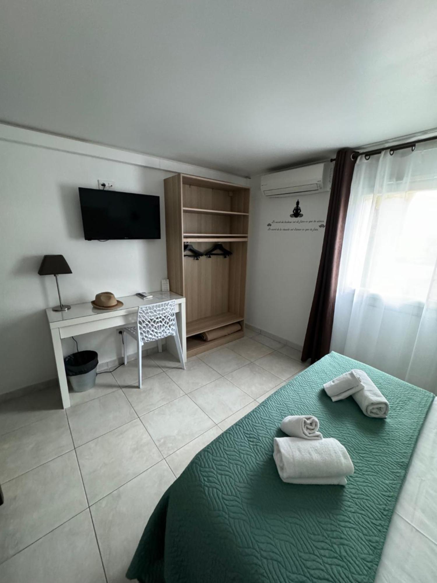 Hotel Le Medieval Aigues-Mortes Luaran gambar