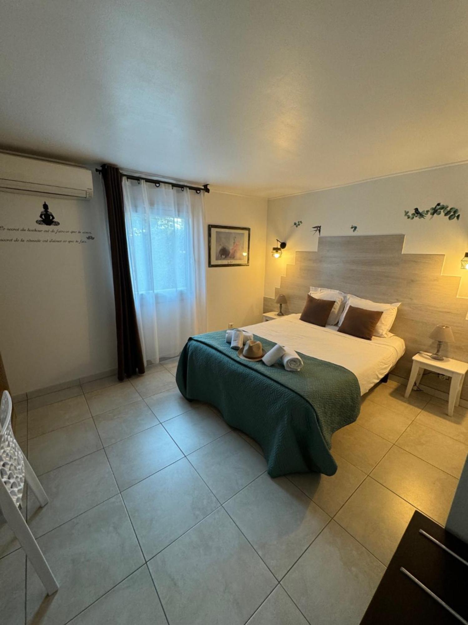 Hotel Le Medieval Aigues-Mortes Luaran gambar